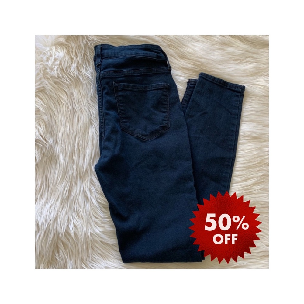 50% off bundles! Old navy midrise rockstar jeans